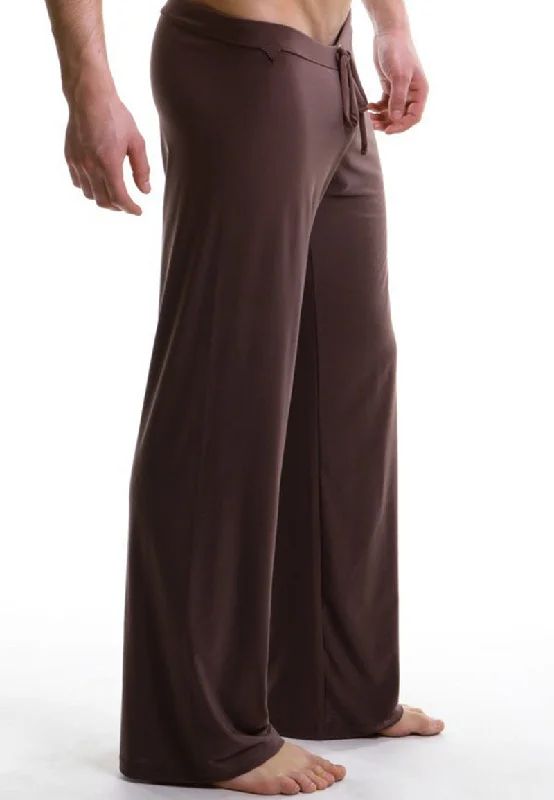 Brown / L